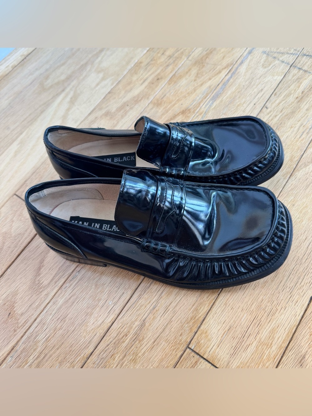 Vintage Men in Black Square Toe Leather Loafers Size 40 Y2K Penny Loafers